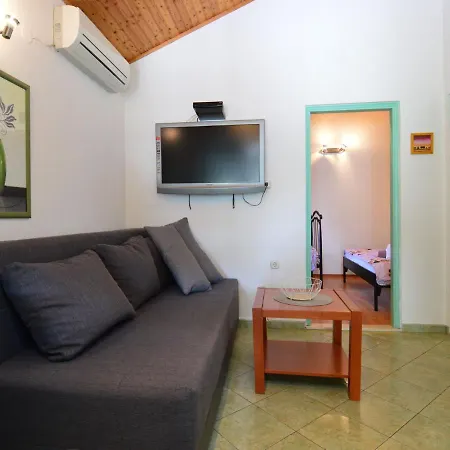 Camp Marko - Roz335 By Interhome Zečevo