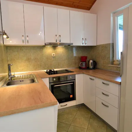 Camp Marko - Roz335 By Interhome